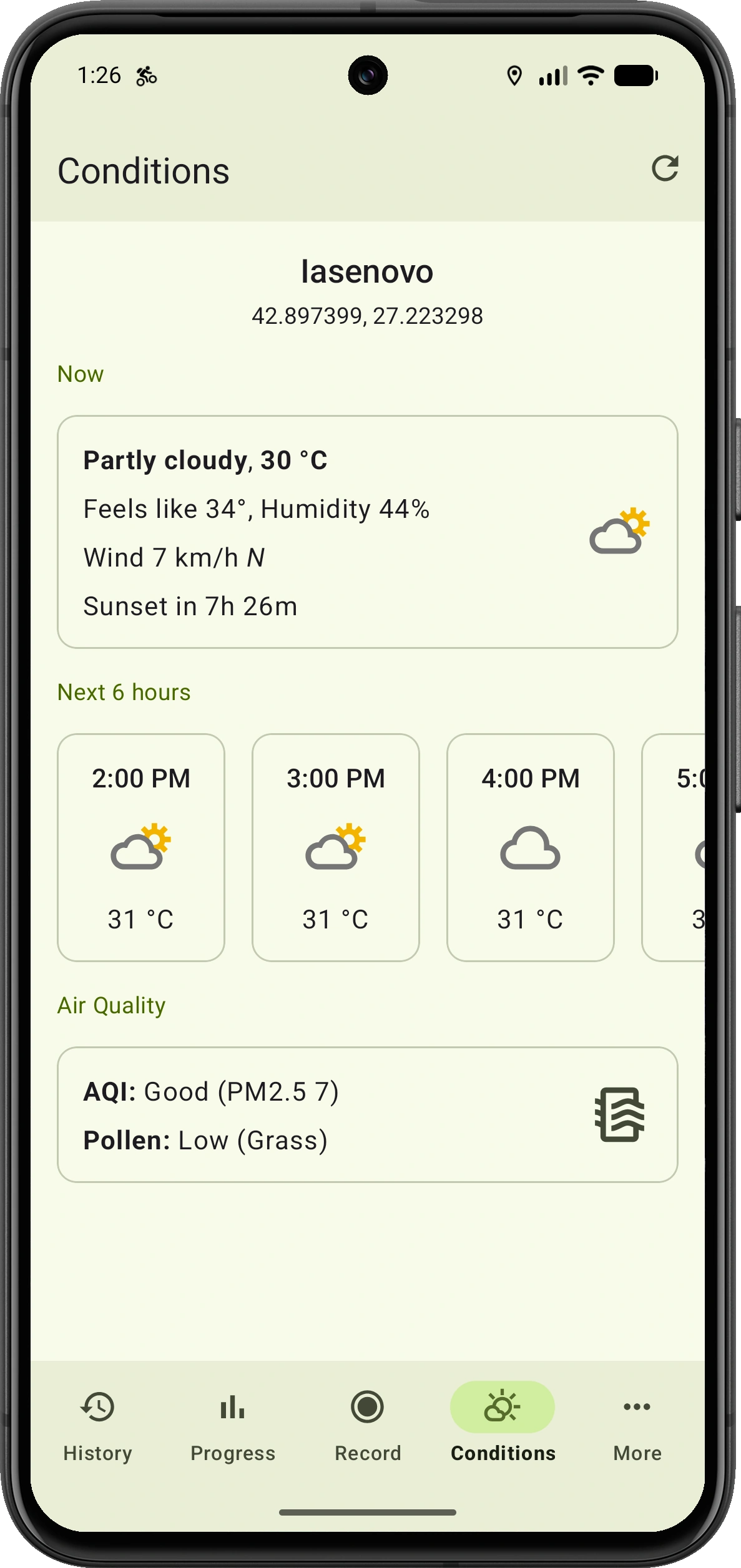 VMFit Conditions screen showing current weather, hourly outlook, air quality and pollen